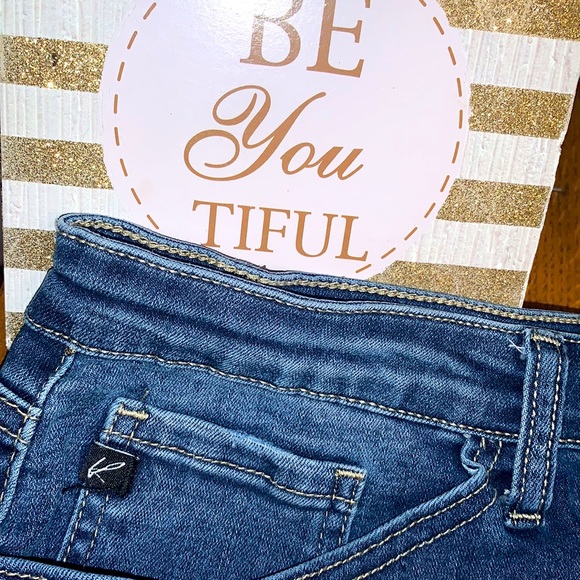 💕KanCan Frayed Denim Mini SKIRT Raw Hem; Women’s Size 30 Waist (13) - Picture 4 of 11